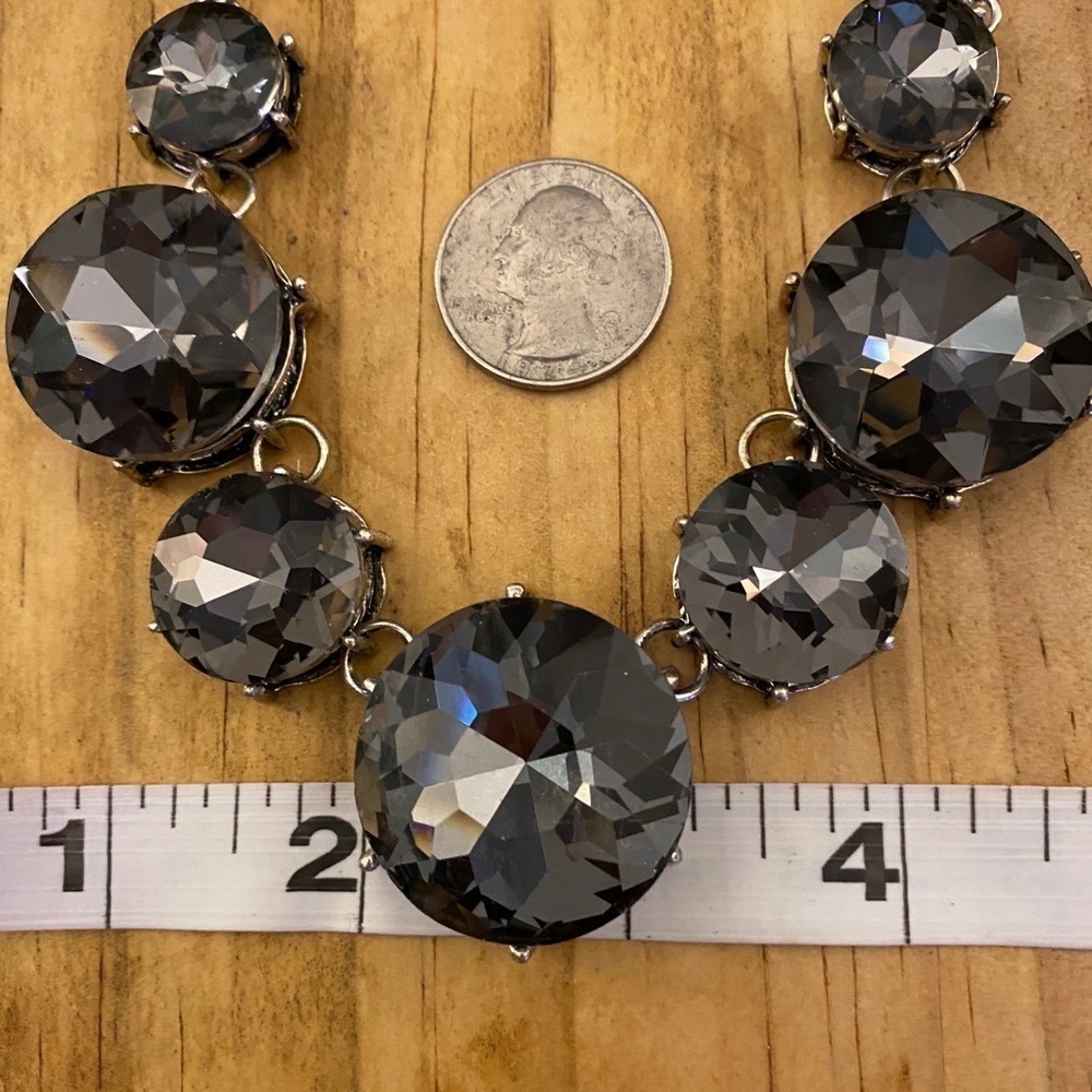 GRAY CRYSTAL STATEMENT NECKLACE #325 - Picture 2 of 3